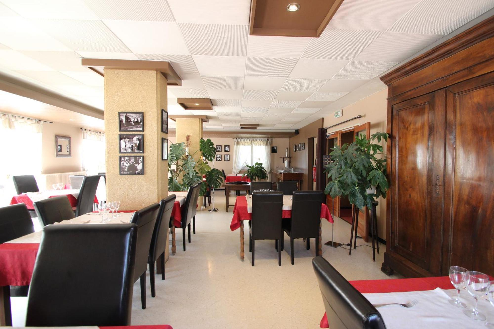 Hotel Le Valaurie Saint-Nazaire  Bagian luar foto
